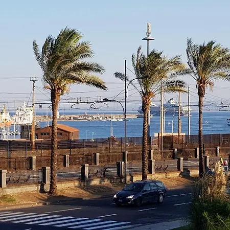 לינה וארוחת בוקר Mare קטאניה